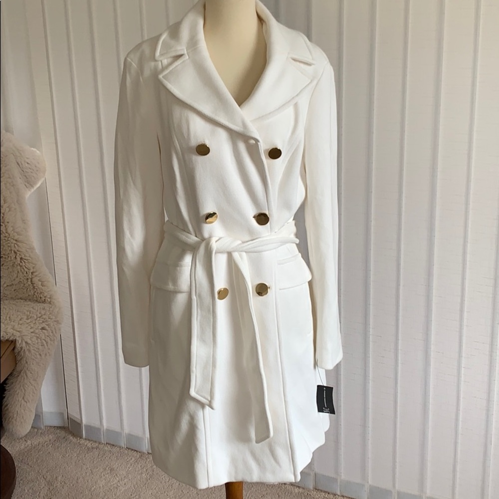 ✨ White INC coat ✨ sz M